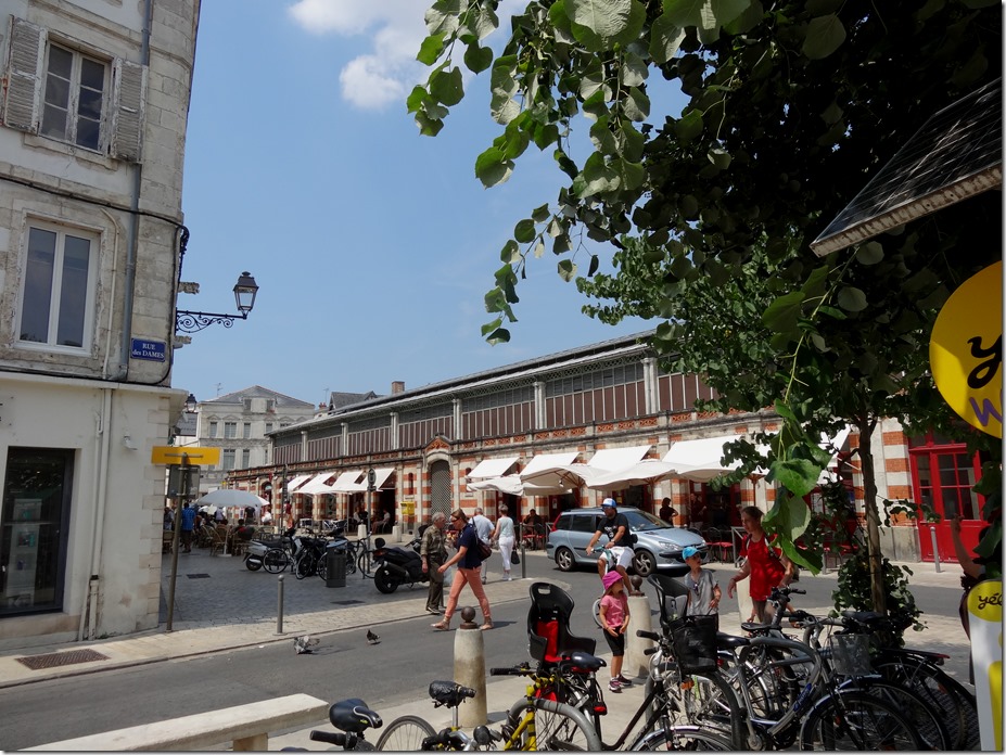 The market hall in La Rochelle